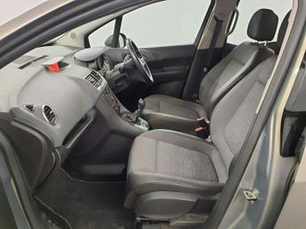 Vauxhall Meriva i Tech Line