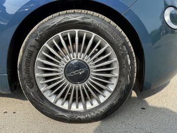 Fiat 500e 42kWh Hatchback 3dr Electric Auto (118 ps)