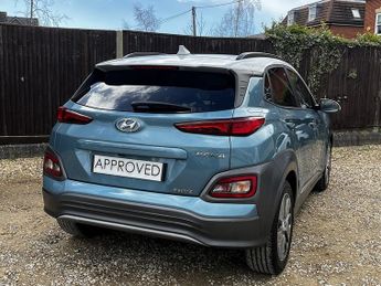 Hyundai KONA Premium SE