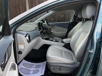 Hyundai KONA Premium SE