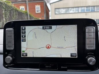 Hyundai KONA Premium SE