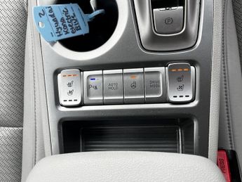 Hyundai KONA Premium SE