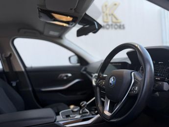 BMW 3 Series 2.0 330e 12kWh SE Pro Saloon 4dr Petrol Plug-in Hybrid Auto Euro
