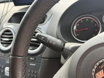 Vauxhall Corsa 1.4 16V SE Hatchback 5dr Petrol Auto Euro 5 (100 ps)