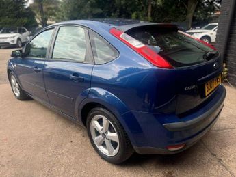 FORD FOCUS FOCUS 1.6L ZETEC CLIMATE 16V 5d AUTO 101 BHP FULL SERVICE HISTOR