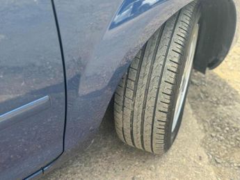 FORD FOCUS FOCUS 1.6L ZETEC CLIMATE 16V 5d AUTO 101 BHP FULL SERVICE HISTOR