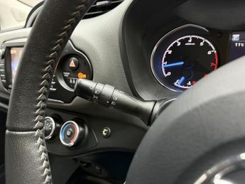 Toyota Yaris 1.5 VVT-i Icon Tech Hatchback 5dr Petrol CVT Euro 6 (111 ps)