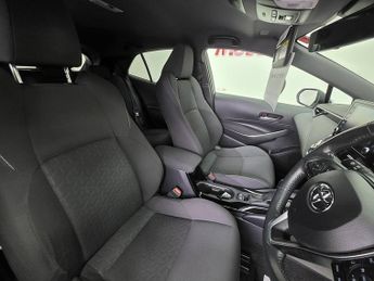 Toyota Corolla VVT-h Design