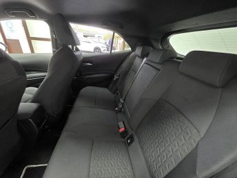 Toyota Corolla VVT-h Design