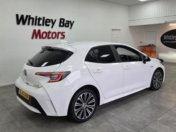 Toyota Corolla VVT-h Design