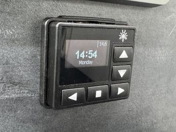 Volkswagen Transporter T6 T30 SWB 102