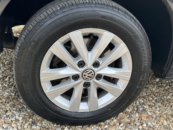 Volkswagen Transporter T6 T30 SWB 102