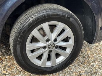 Volkswagen Transporter T6 T30 SWB 102