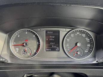 Volkswagen Transporter T6 T30 SWB 102