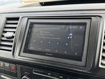 Volkswagen Transporter T6 T30 SWB 102