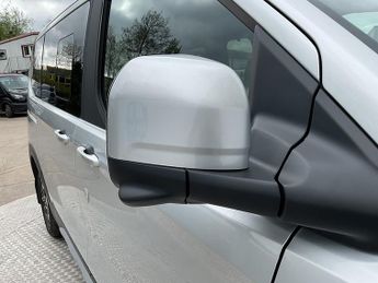 Ford Tourneo Custom 320 EcoBlue Active 8 Seater Euro 6 **NO VAT**