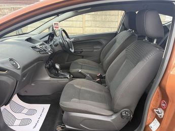 Ford Fiesta 1.0T EcoBoost Zetec Hatchback 3dr Petrol Powershift Euro 5 (100 