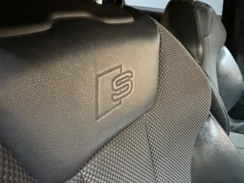 Audi A4 2.0 TDI S line Saloon 4dr Diesel S Tronic Euro 6 (s/s) (150 ps)