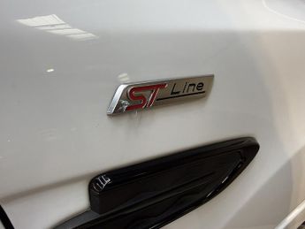 Ford Kuga 1.5T EcoBoost ST-Line SUV 5dr Petrol Auto AWD Euro 6 (s/s) (182 