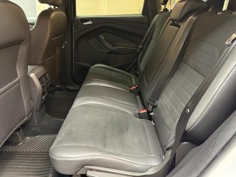 Ford Kuga 1.5T EcoBoost ST-Line SUV 5dr Petrol Auto AWD Euro 6 (s/s) (182 