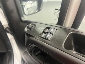 Iveco Daily 2.3D HPI 14V 35S 3520 Panel Van 5dr Diesel HiMatic MWB H2 Euro 6