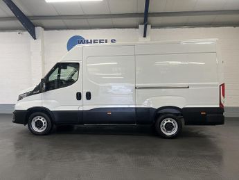 Iveco Daily 2.3D HPI 14V 35S 3520 Panel Van 5dr Diesel HiMatic MWB H2 Euro 6