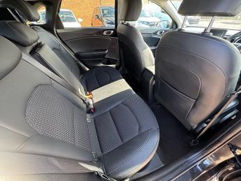 Kia Ceed CRDi 3