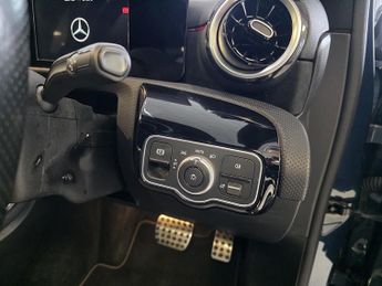 Mercedes-Benz A Class 2.0 A200d AMG Line Hatchback 5dr Diesel 8G-DCT Euro 6 (s/s) (150