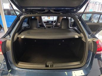 Mercedes-Benz A Class 2.0 A200d AMG Line Hatchback 5dr Diesel 8G-DCT Euro 6 (s/s) (150