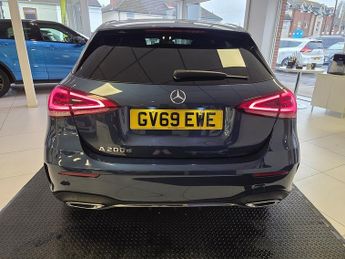 Mercedes-Benz A Class 2.0 A200d AMG Line Hatchback 5dr Diesel 8G-DCT Euro 6 (s/s) (150