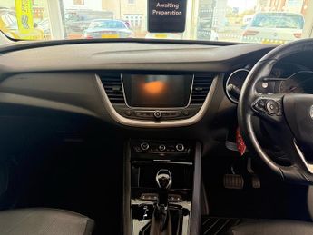 Vauxhall Grandland X 1.2 Turbo Elite Nav SUV 5dr Petrol Auto 8Spd Euro 6 (s/s) (130 p