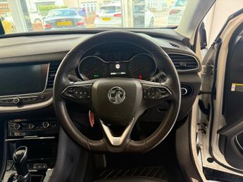 Vauxhall Grandland X 1.2 Turbo Elite Nav SUV 5dr Petrol Auto 8Spd Euro 6 (s/s) (130 p