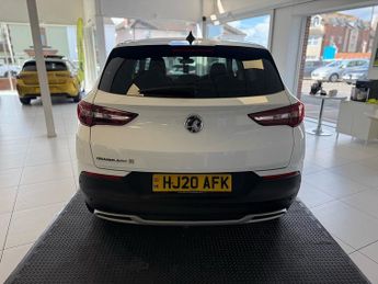 Vauxhall Grandland X 1.2 Turbo Elite Nav SUV 5dr Petrol Auto 8Spd Euro 6 (s/s) (130 p