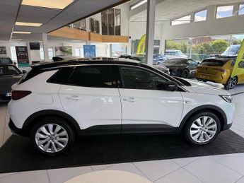 Vauxhall Grandland X 1.2 Turbo Elite Nav SUV 5dr Petrol Auto 8Spd Euro 6 (s/s) (130 p