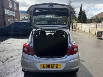 Vauxhall Corsa 1.4 16V SE Hatchback 3dr Petrol Auto Euro 5 (100 ps)