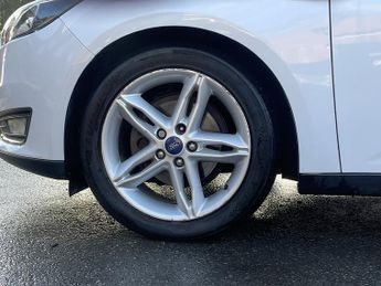 Ford Focus 1.0T EcoBoost Titanium Hatchback 5dr Petrol Auto Euro 6 (s/s) (1