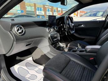 Mercedes-Benz A Class 2.1 A200d AMG Line (Premium) Hatchback 5dr Diesel 7G-DCT Euro 6 