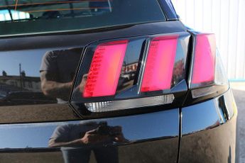 Peugeot 3008 BlueHDi Active