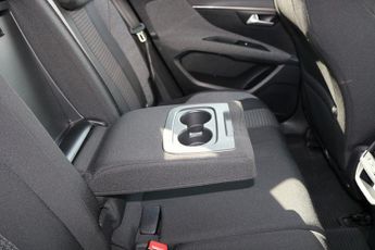 Peugeot 3008 BlueHDi Active