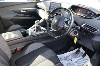 Peugeot 3008 BlueHDi Active