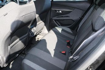 Peugeot 3008 BlueHDi Active