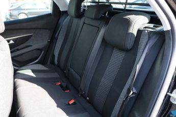 Peugeot 3008 BlueHDi Active