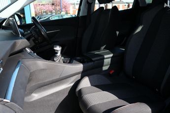 Peugeot 3008 BlueHDi Active