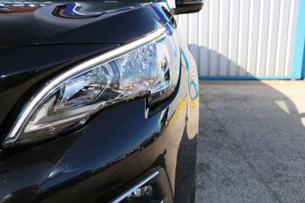 Peugeot 3008 BlueHDi Active