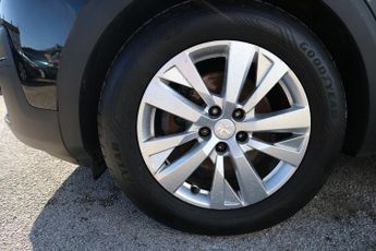 Peugeot 3008 BlueHDi Active