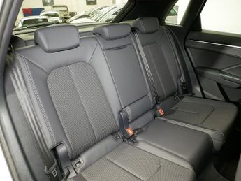 Audi Q3 TFSI CoD Black Edition