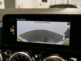 Mercedes-Benz GLA GLA180 AMG Line