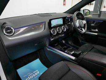 Mercedes-Benz GLA GLA180 AMG Line