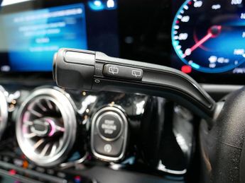 Mercedes-Benz GLA GLA180 AMG Line