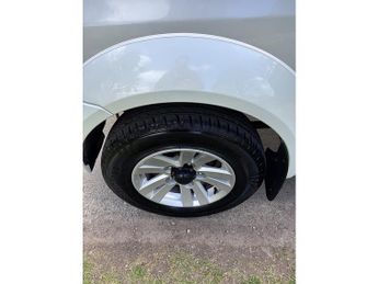 Suzuki Jimny VVT SZ4